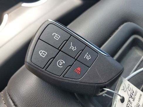 Used 2021 Chevrolet Tahoe High Country w/ Premium Package image 29