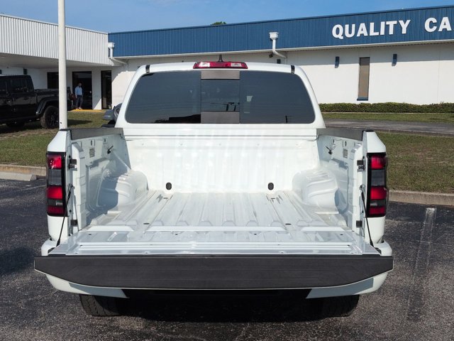 Used 2025 Nissan Frontier PRO-4X AWD/4WD image 12