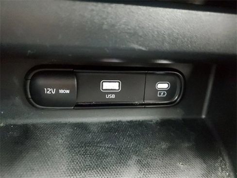 Used 2025 Kia Seltos S image 21