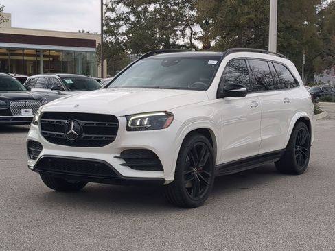 Used 2022 Mercedes-Benz GLS 450 4MATIC image 7