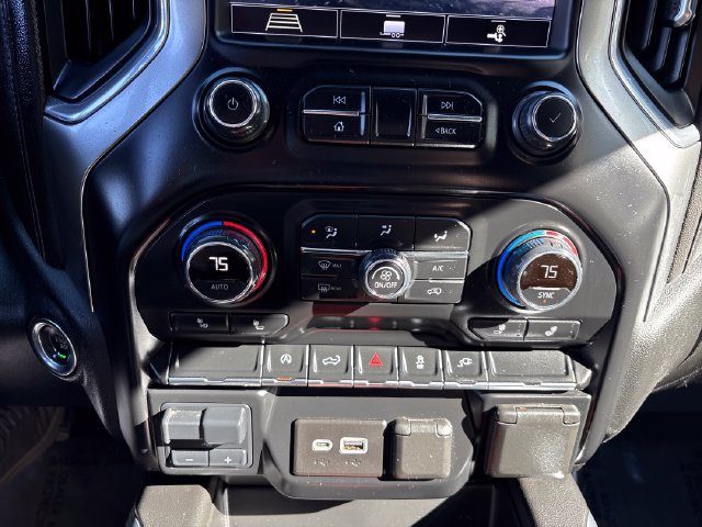 Used 2020 Chevrolet Silverado 1500 RST w/ True North Edition AWD/4WD image 18
