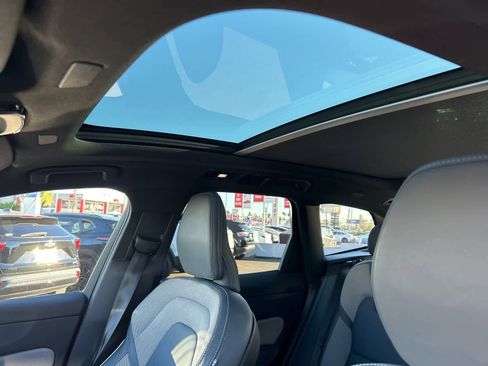 Used 2022 Volvo XC60 T8 R-Design w/ Advanced Package image 50