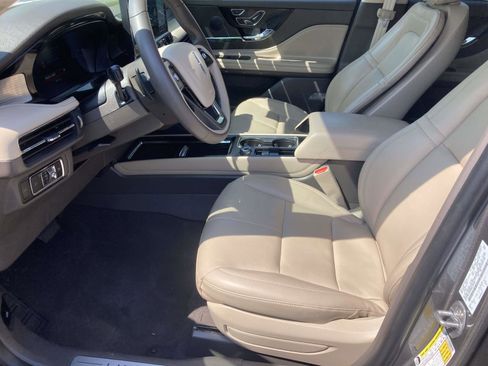 Used 2024 Lincoln Corsair FWD image 21