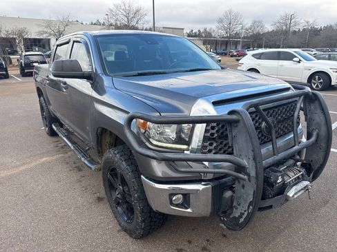 Used 2020 Toyota Tundra SR5 image 11