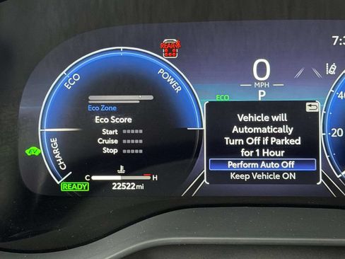 Certified 2025 Toyota Sienna Platinum FWD image 13