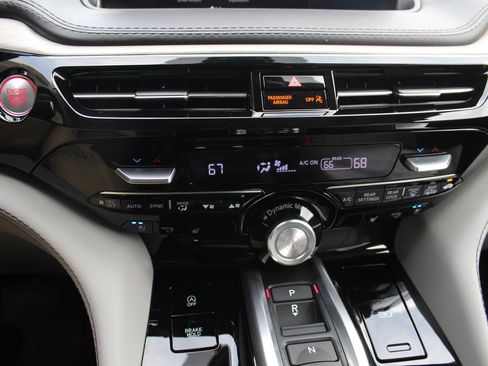Certified 2024 Acura MDX SH-AWD w/ Advance Package image 11