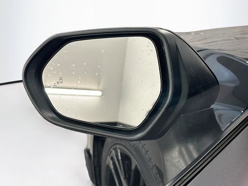 Used 2025 Toyota Camry SE FWD image 16