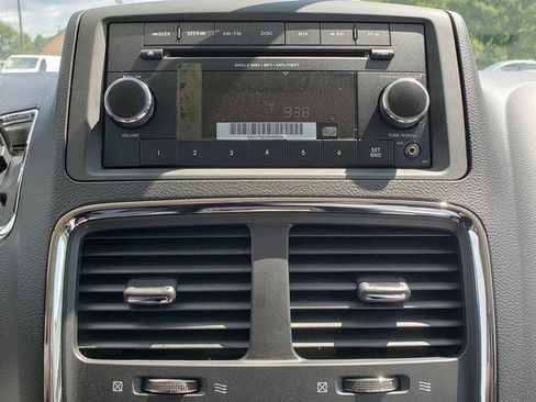 Used 2015 Dodge Grand Caravan SE w/ Quick Order Package 29E SE image 22