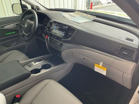 New 2026 Honda Ridgeline RTL image 24