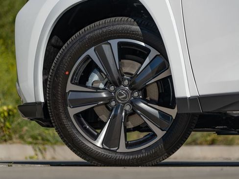 New 2026 Lexus UX 300h FWD image 6