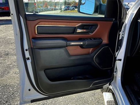 Used 2021 RAM 1500 Limited image 9