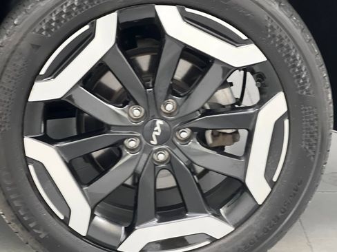 Used 2025 Kia Telluride S FWD image 82