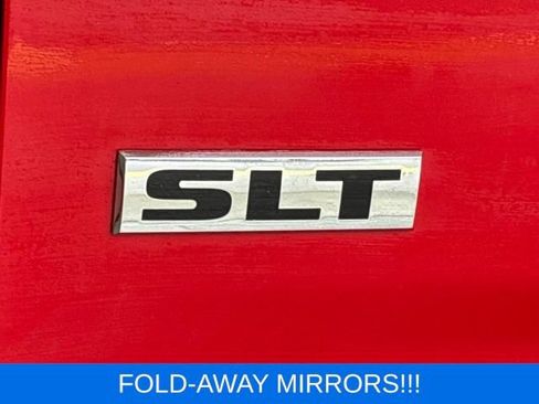 Used 2022 RAM 1500 Classic SLT AWD/4WD image 8