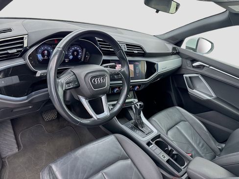 Used 2020 Audi Q3 2.0T Premium image 7