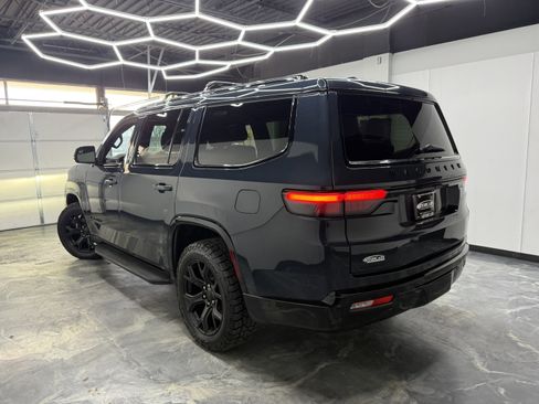 Used 2023 Jeep Wagoneer Series II image 8