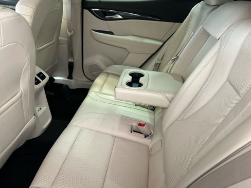 Used 2021 Buick Envision Essence w/ Technology Package I AWD/4WD image 5