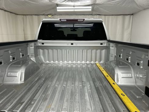 Used 2022 Chevrolet Silverado 1500 LT AWD/4WD image 21