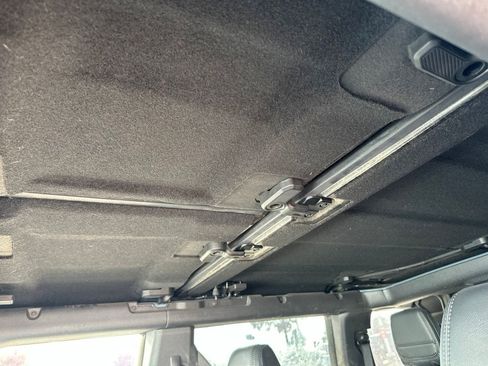 Used 2023 Ford Bronco Wildtrak AWD/4WD image 8