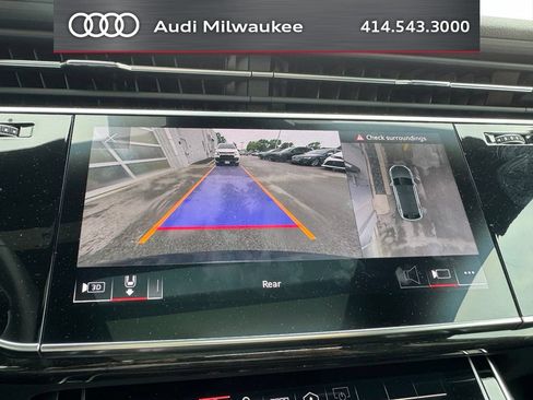 Used 2023 Audi Q8 Premium Plus w/ Premium Plus Package AWD/4WD image 18