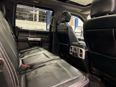 Used 2020 Ford F250 Lariat w/ Tremor Off-Road Package image 39