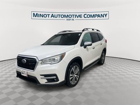 Used 2019 Subaru Ascent Touring w/ Popular Package #3 AWD/4WD image 4