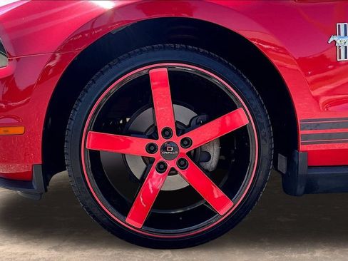 Used 2010 Ford Mustang Coupe RWD image 32