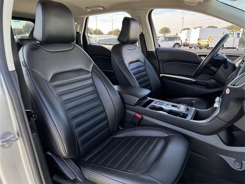 Certified 2024 Ford Edge SEL image 28