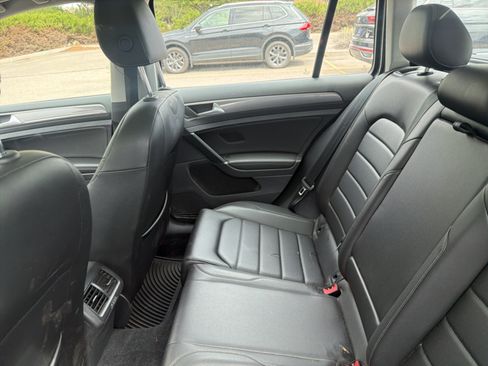 Used 2019 Volkswagen Golf Alltrack S AWD/4WD image 15