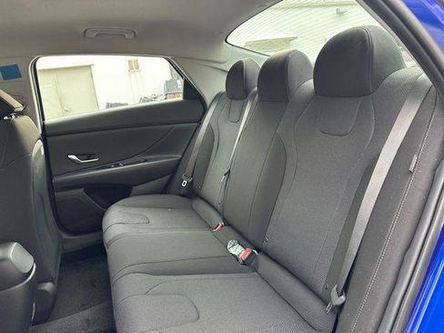 New 2026 Hyundai Elantra SE image 9