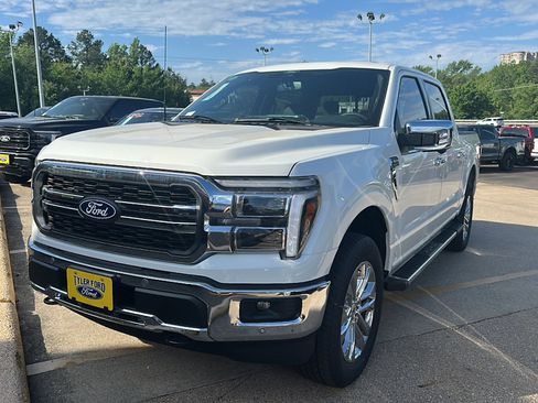 New 2026 Ford F150 Lariat w/ Equipment Group 502A High AWD/4WD image 3