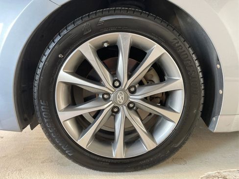 Used 2016 Hyundai Azera image 13