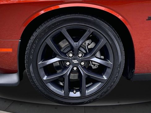 Certified 2023 Dodge Challenger R/T w/ Plus Package image 31