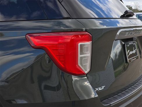 Used 2022 Ford Explorer XLT w/ Equipment Group 202A image 31