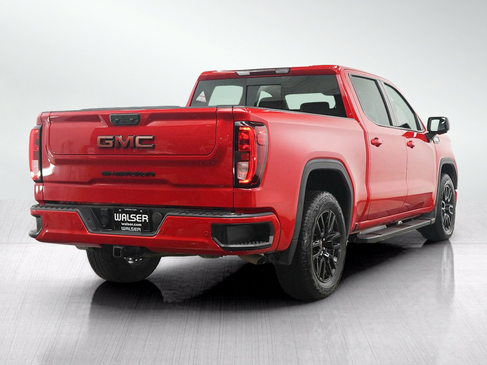Used 2024 GMC Sierra 1500 Elevation w/ Elevation Premium Package AWD/4WD image 5