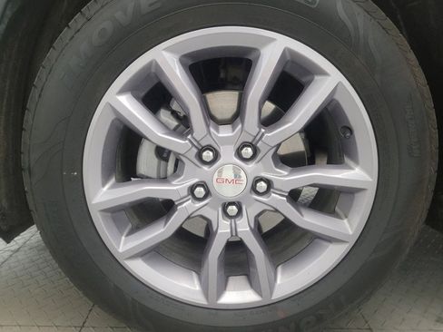Used 2024 GMC Terrain SLT AWD/4WD image 31