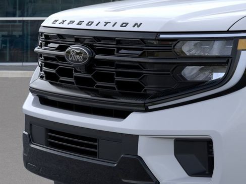 New 2026 Ford Expedition Platinum w/ Stealth Appearance Package AWD/4WD image 19