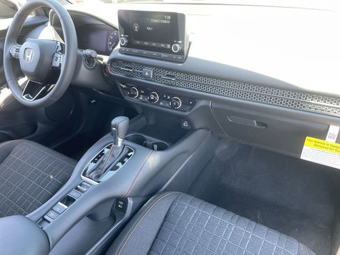 New 2025 Honda HR-V Sport image 7