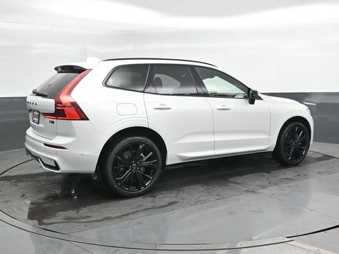 New 2026 Volvo XC60 T8 Ultra w/ Climate Package AWD/4WD image 2