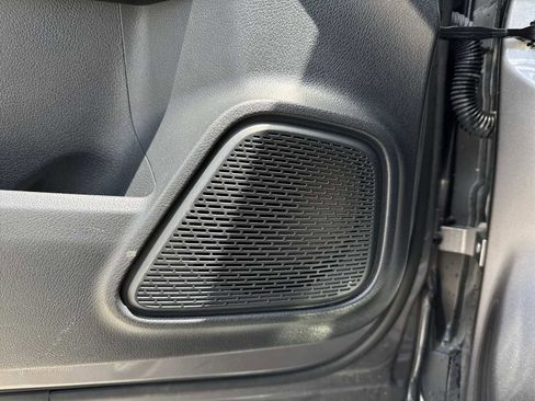 Used 2022 Mercedes-Benz GLB 250 image 34
