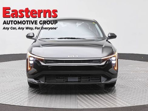 Used 2025 Kia K4 FWD image 2