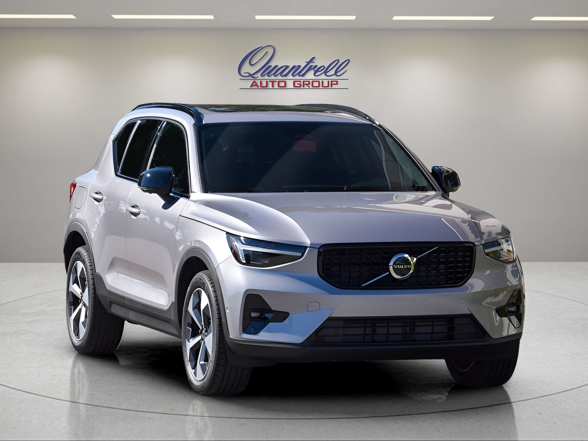 Certified 2026 Volvo XC40 B5 Plus w/ Protection Package Premier AWD/4WD image 2