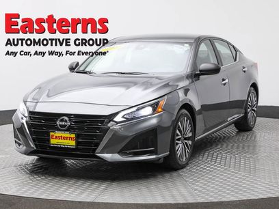 Used 2024 Nissan Altima 2.5 SV