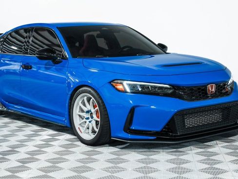 Used 2024 Honda Civic Type R image 8