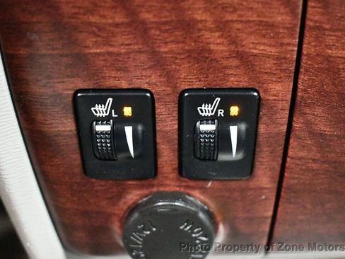 Used 2014 Toyota Sienna XLE image 40