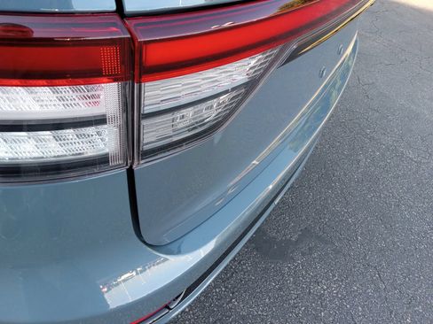 Used 2025 Lincoln Aviator AWD w/ Jet Appearance Package image 8