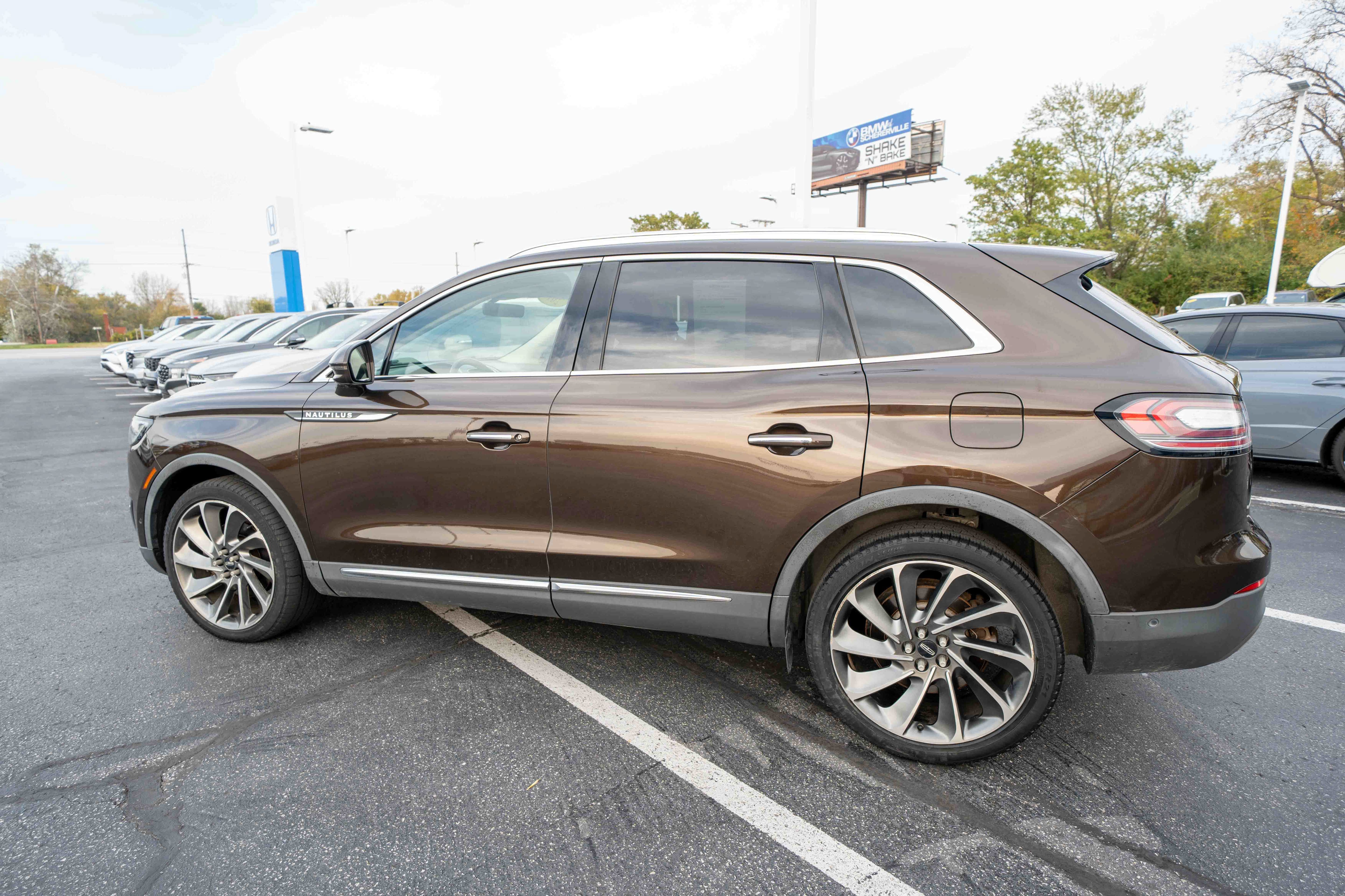 Used 2019 Lincoln Nautilus Reserve AWD/4WD image 4