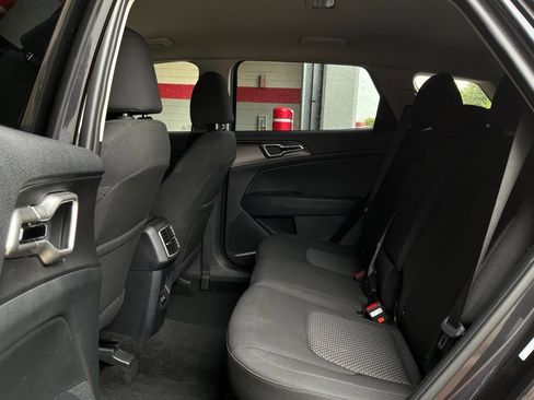Used 2026 Kia Sportage LX FWD image 11