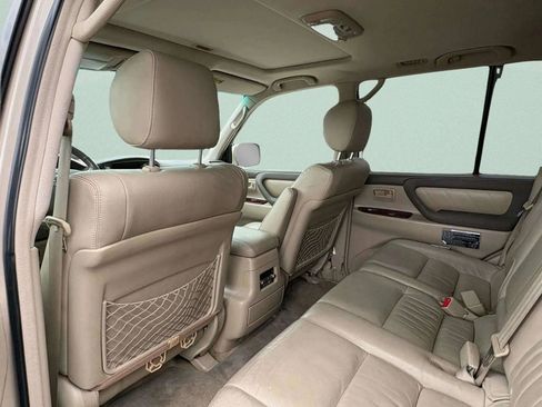 Used 2006 Toyota Land Cruiser Sport Utility 4D image 23