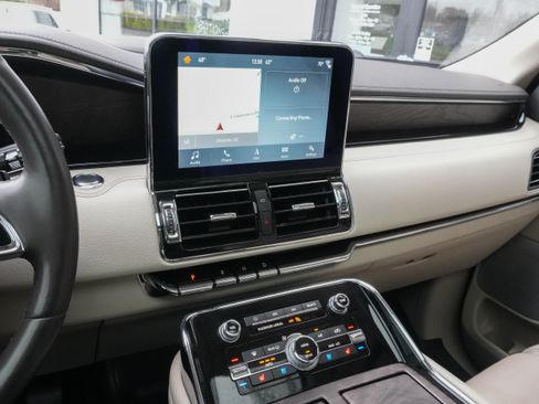 Used 2019 Lincoln Navigator Reserve w/ Cargo Package image 22