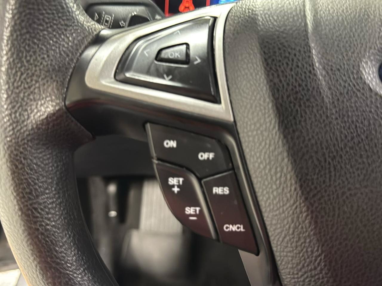 Used 2020 Ford Fusion SE AWD/4WD image 24